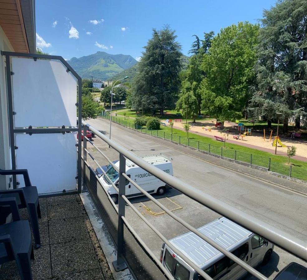 Les Ecrins Apartment Lourdes Bagian luar foto