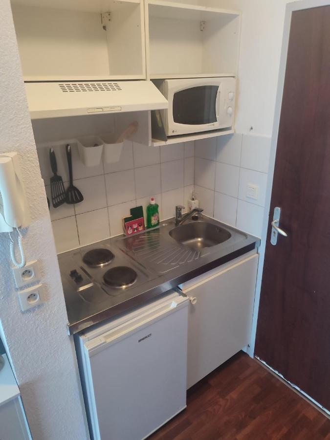 Les Ecrins Apartment Lourdes Bagian luar foto